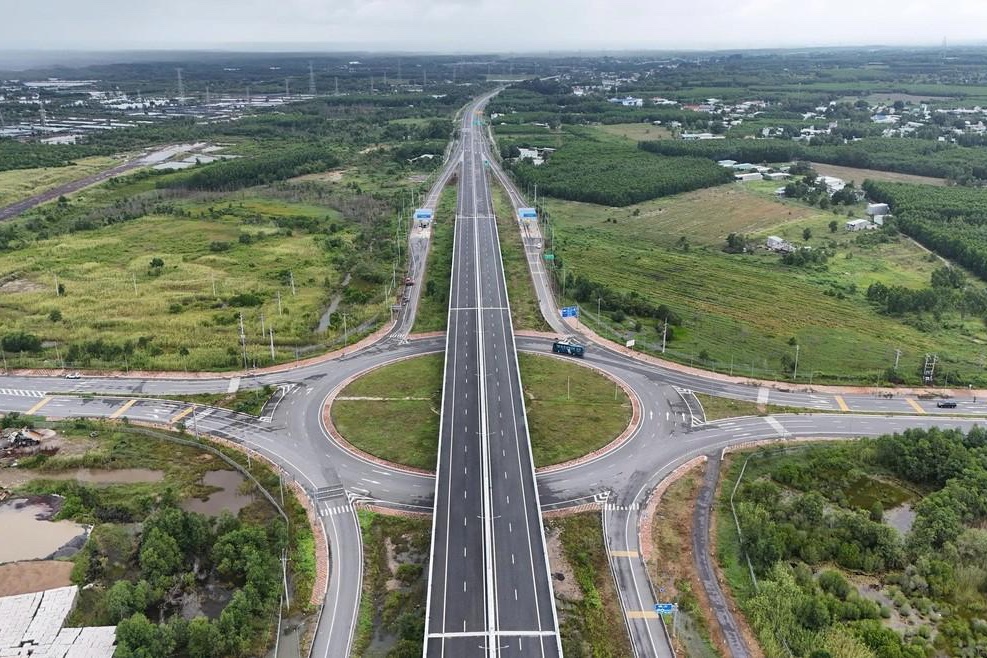Cao tốc Bến Lức - Long Thành thông xe toàn tuyến: Đô thị gần 700 ha hưởng lợi