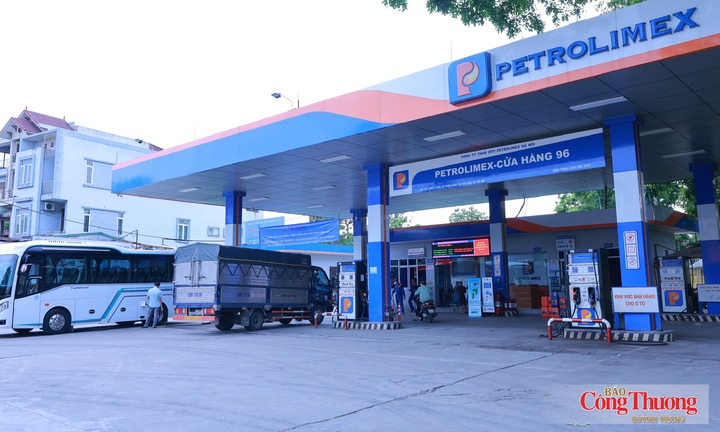 Giá xăng tăng nhẹ, dầu diesel giảm 780 đồng/lít từ 15h ngày 1/10