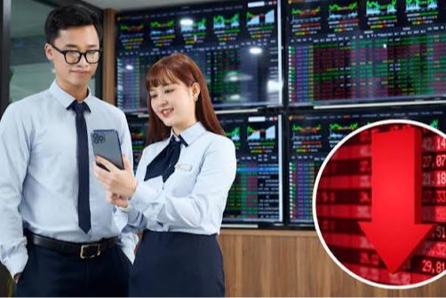 Trước tâm lý “tin ra là bán”, thị trường chứng khoán đang chờ chất xúc tác từ đâu?
