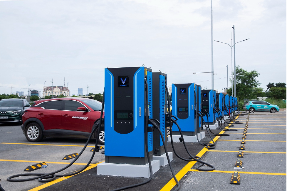 Trạm sạc phải sẵn sàng dùng chung cho nhiều loại xe điện
