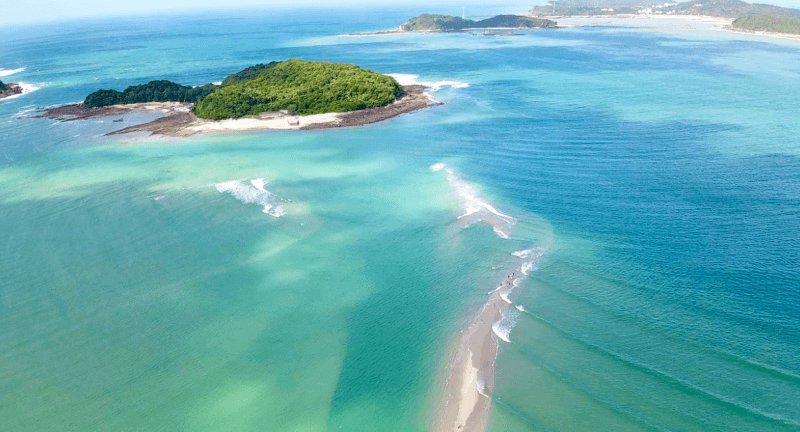 Hòn đảo nhỏ ở Quảng Ninh có "con đường giữa biển" kỳ lạ: Nước rút mới lộ diện, cảnh vật vẫn nguyên sơ
