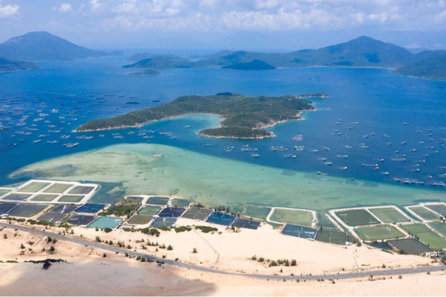 Khánh Hòa mời đầu tư 3 dự án cảng, hậu cần và sân bay tại Vân Phong, vốn tối thiểu 6.900 tỷ đồng
