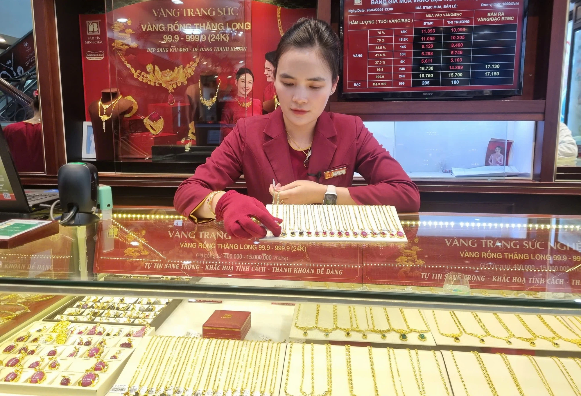 Bảo Tín Minh Châu ra thông báo khẩn về thanh toán khi mua, bán vàng