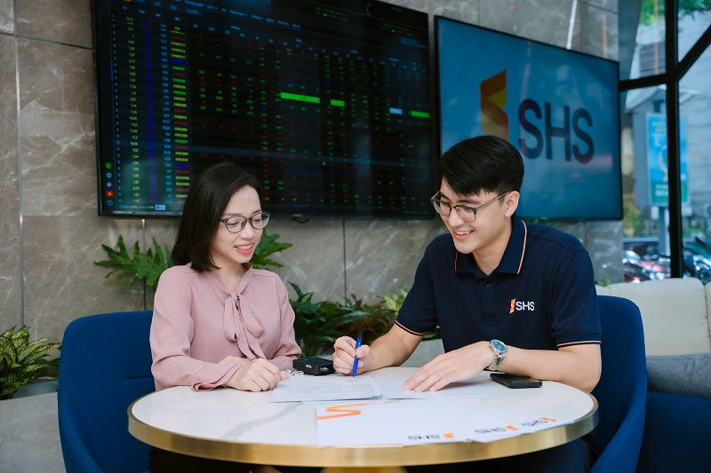 SHS báo lãi trước thuế 9 tháng hơn 620 tỷ đồng, doanh thu quý III tăng 23%