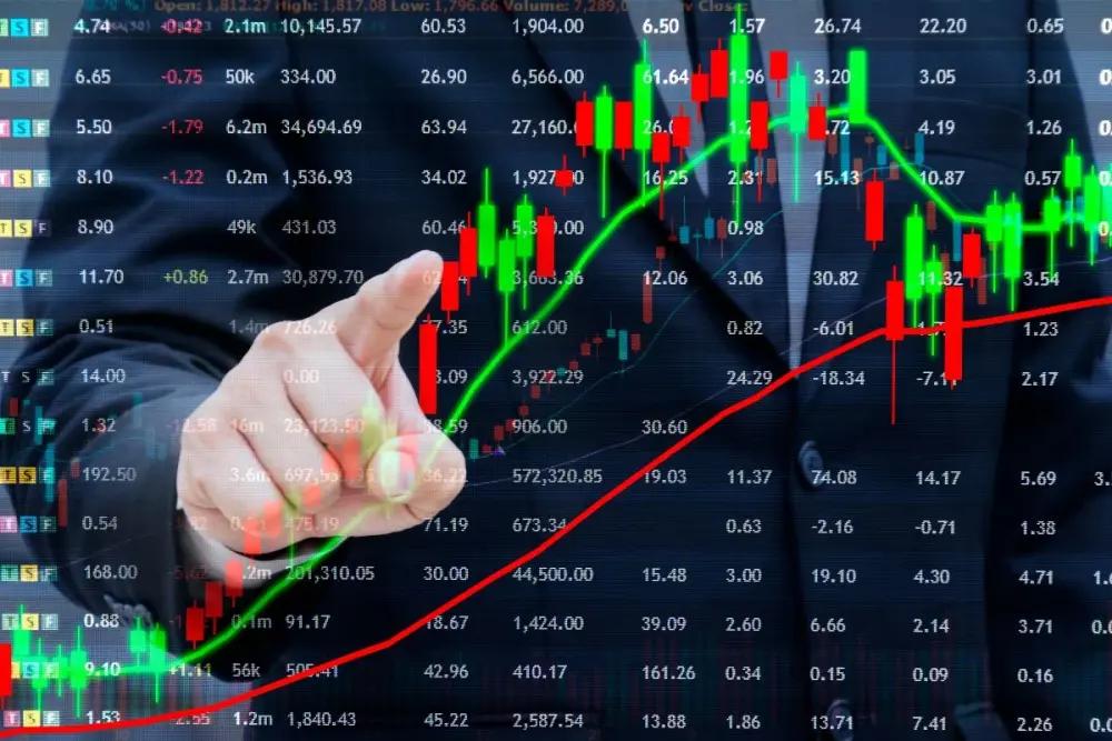 VN-Index tiếp đà tăng vượt 1.760 điểm, cổ phiếu nhóm Vingroup và dầu khí giữ nhịp