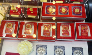 Giá vàng hôm nay (24/10): Vàng nhẫn lao dốc, SJC mất mốc 142,3 triệu