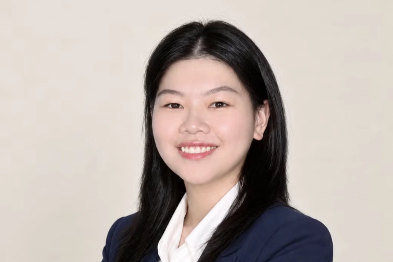 Con gái sinh năm 2002 của Chủ tịch Nam A Bank làm CEO hãng dược sau ba tháng làm Phó tổng giám đốc