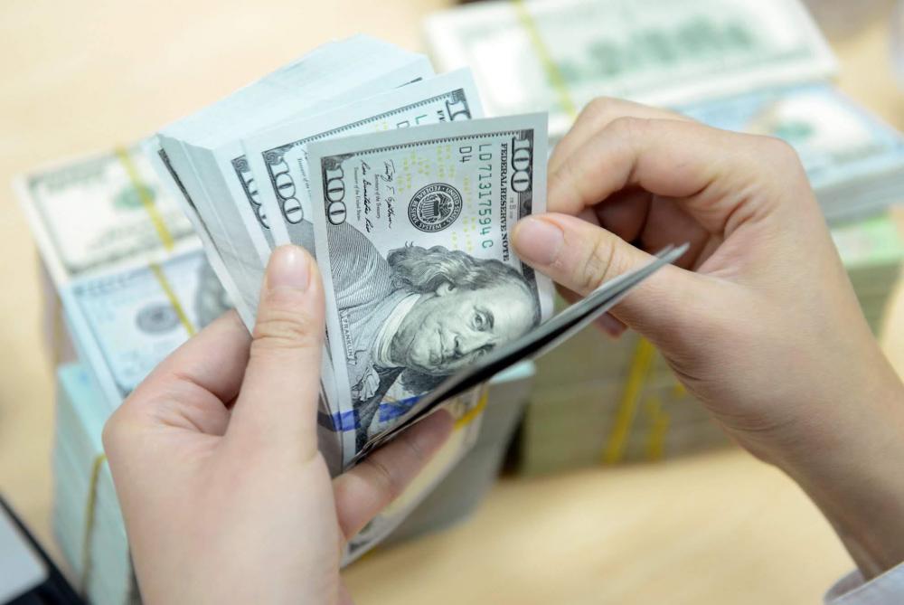 Tỷ giá USD hôm nay 28/10: Đồng bạc xanh vượt 102 điểm