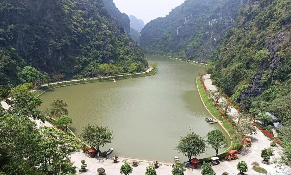 “Tuyệt Tịnh Cốc” giữa lòng cố đô: Từng là pháp trường thời Đinh, nay đẹp tựa tiên cảnh