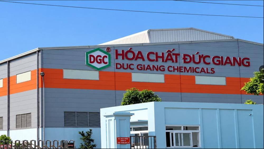 Hóa chất Đức Giang: Lãi công ty mẹ tăng hơn 800%, lợi nhuận hợp nhất giảm 37%